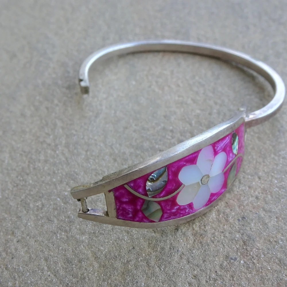 Child's Size Abalone & Mother of Pearl Cloissoné Alpaca Mexico Hinged Bracelet